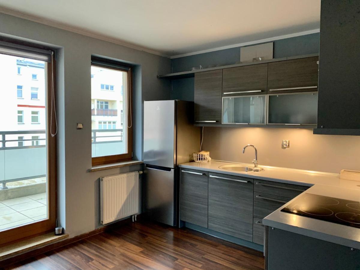 Uroczy Apartament W Centrum Miasta 슈체친 외부 사진